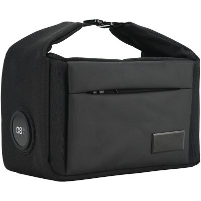 SCX.design L05 rPET cooler bag with temperature display
